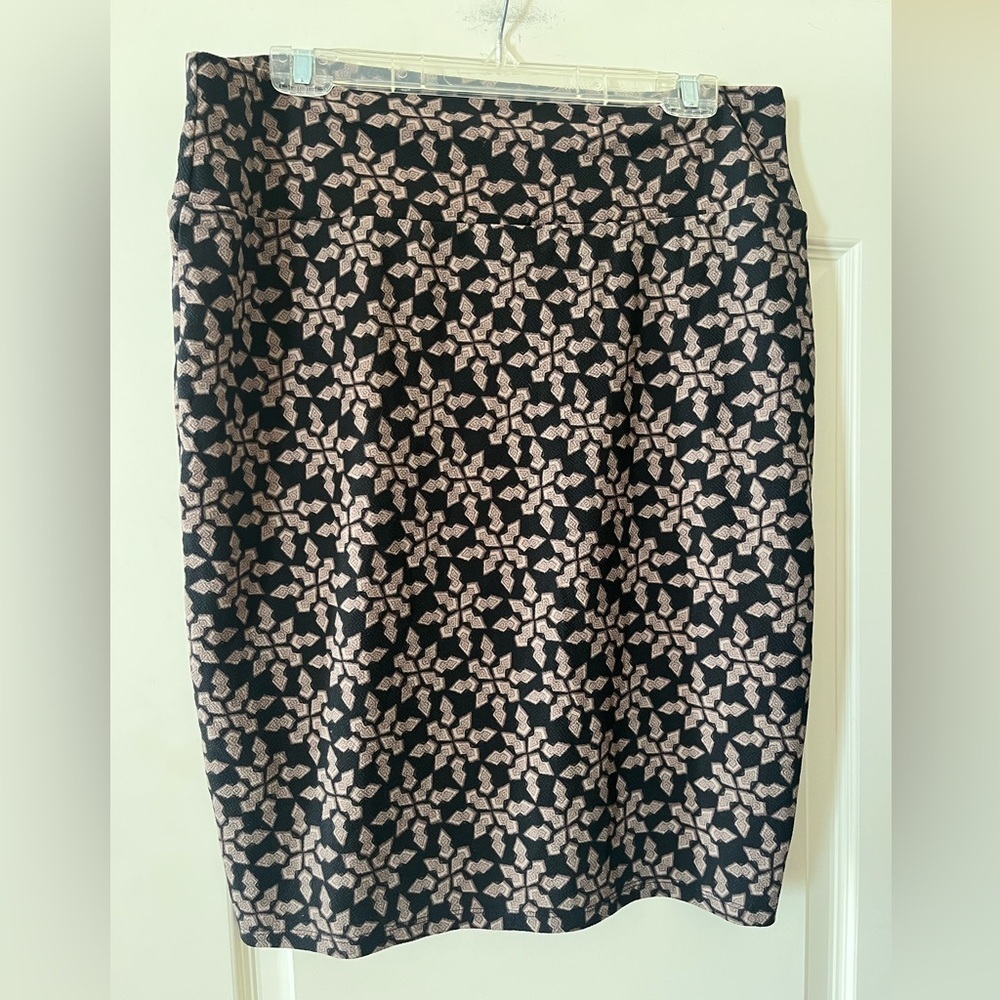 LulaRoe Elegant Black and Taupe Patterned Stretch Mini Skirt women’s size 3X